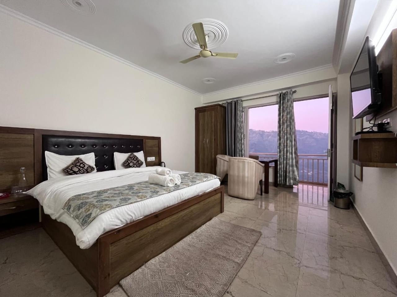 Hotel Tribe View - Away From City Hustle !! Top Rated & Most Awarded Property !! A Peaceful Stay Kasauli Zewnętrze zdjęcie